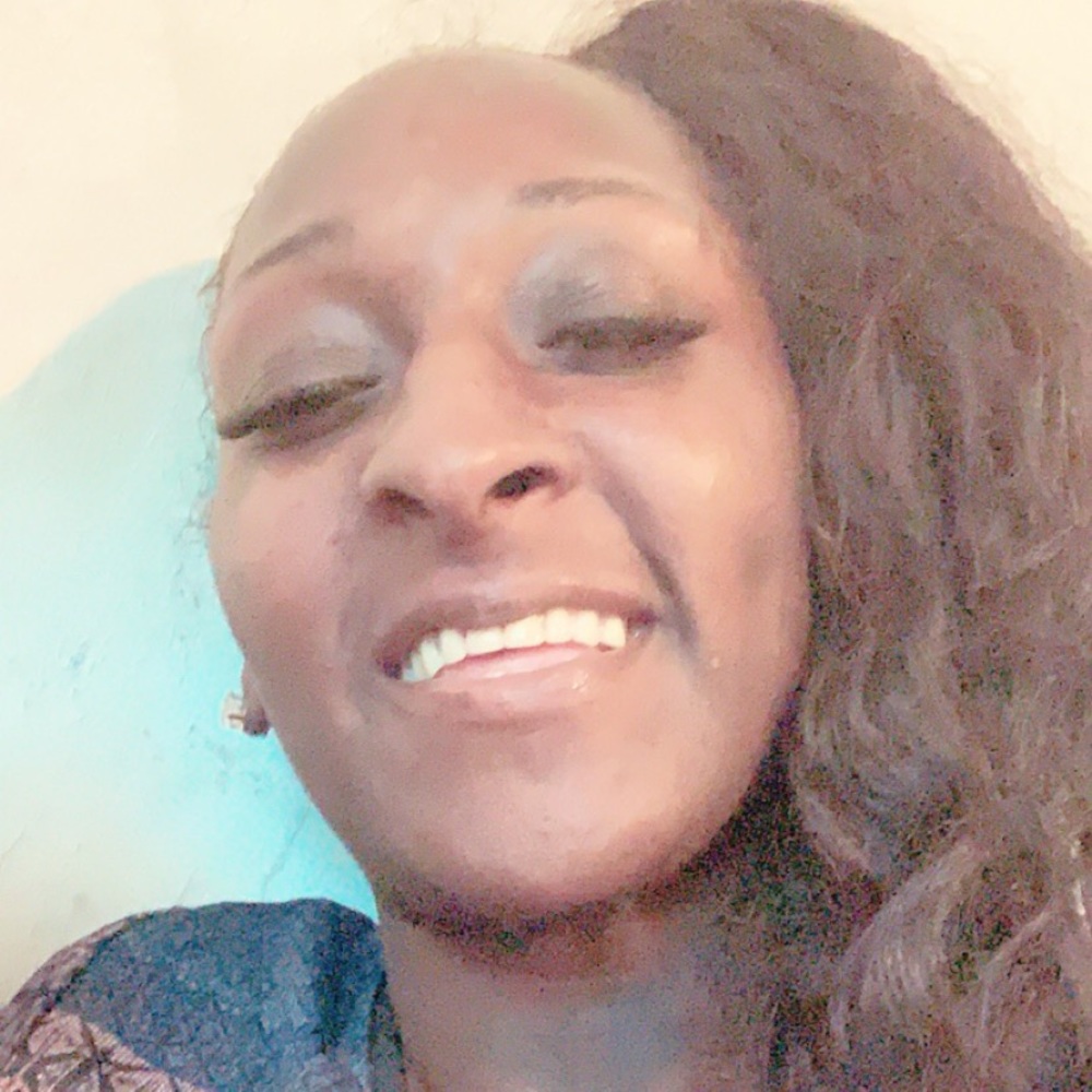 Meet your Posher, Myiesha